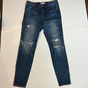 Madewell 9” high rise distressed destroyed style skinny jean dark blue denim 29
